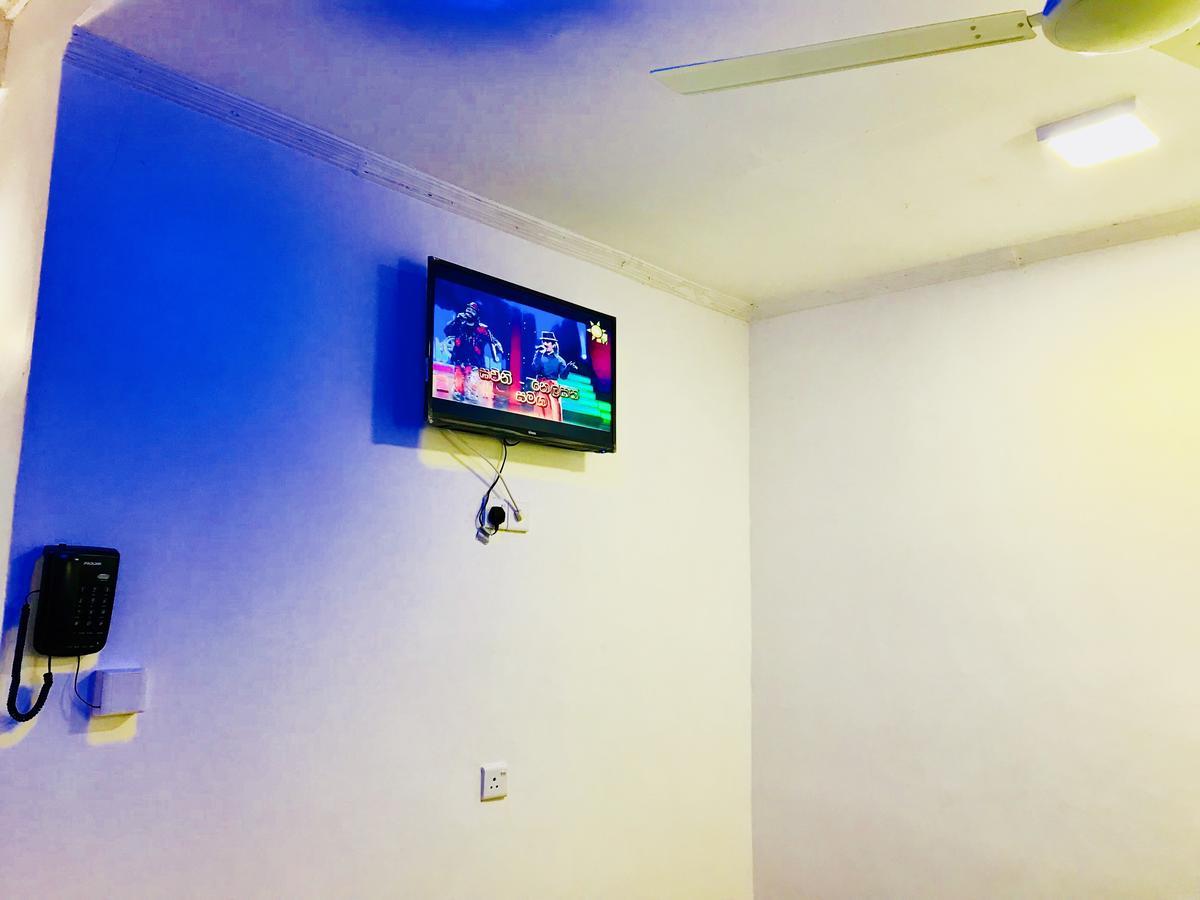 Travellers Halt Otel Ratnapura Dış mekan fotoğraf