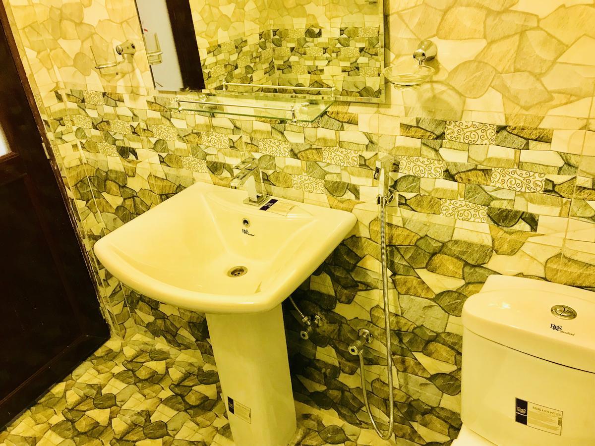 Travellers Halt Otel Ratnapura Dış mekan fotoğraf