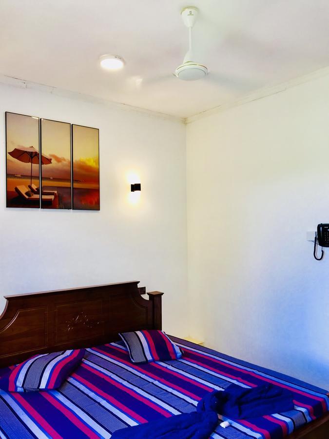 Travellers Halt Otel Ratnapura Dış mekan fotoğraf