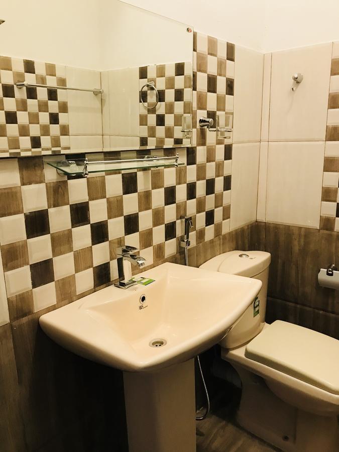 Travellers Halt Otel Ratnapura Dış mekan fotoğraf