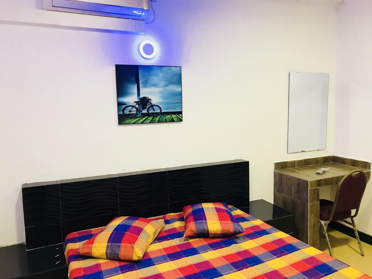 Travellers Halt Otel Ratnapura Dış mekan fotoğraf