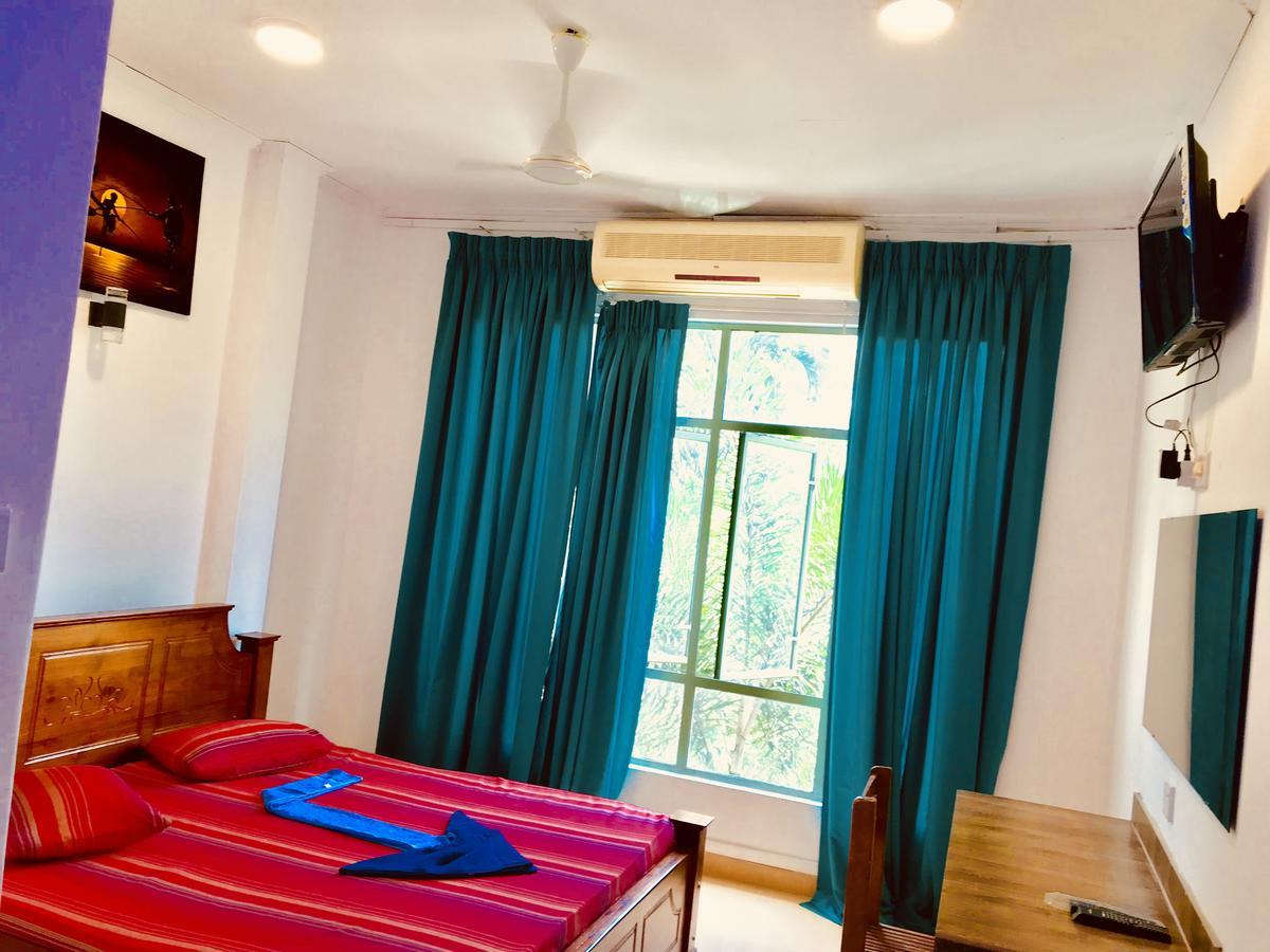 Travellers Halt Otel Ratnapura Dış mekan fotoğraf