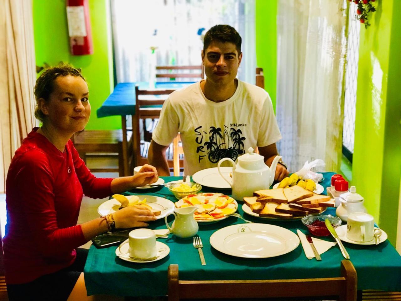 Travellers Halt Otel Ratnapura Dış mekan fotoğraf